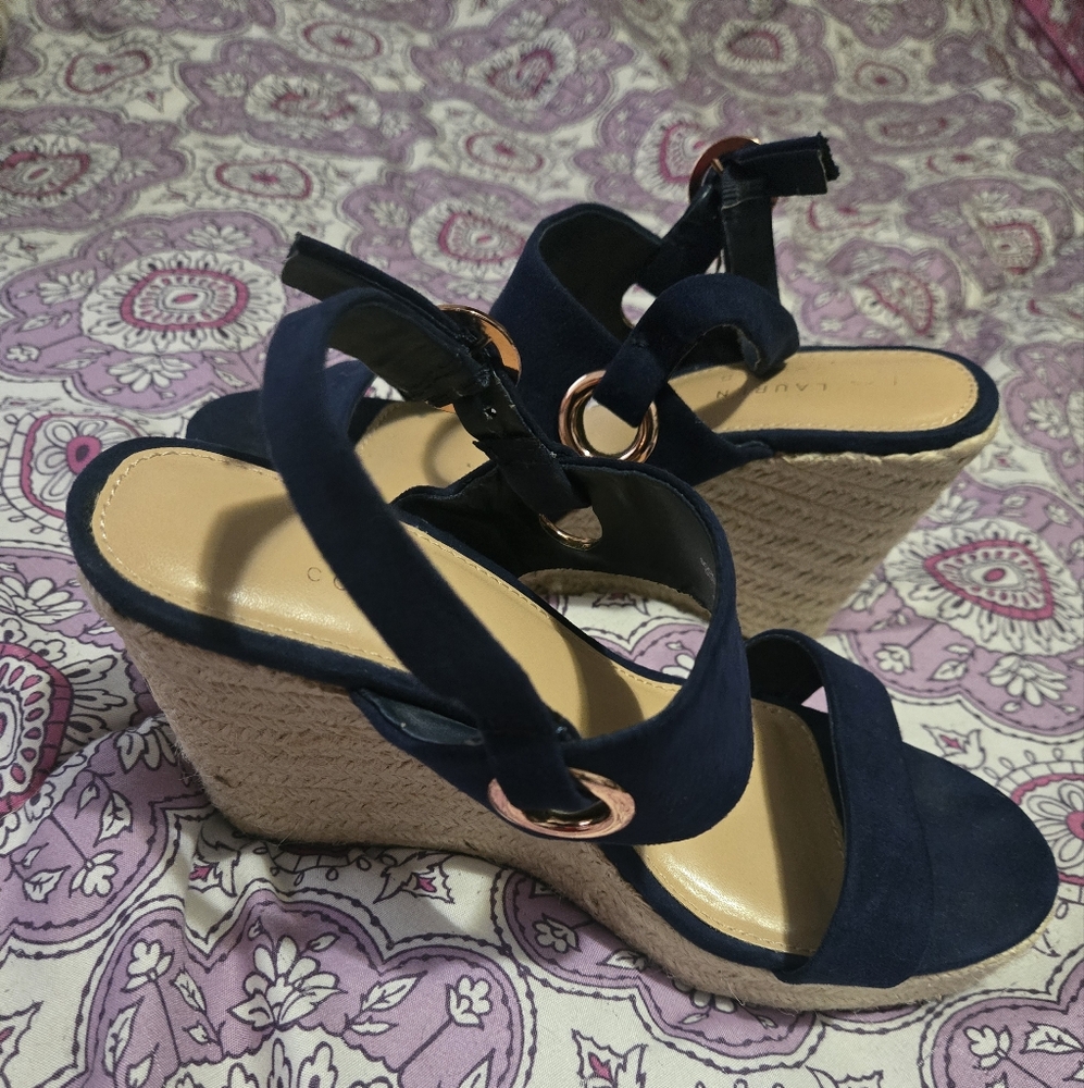 Size 7 LC Lauren Conrad Wedge Navy Blue Sandals. See Pictures For Wear